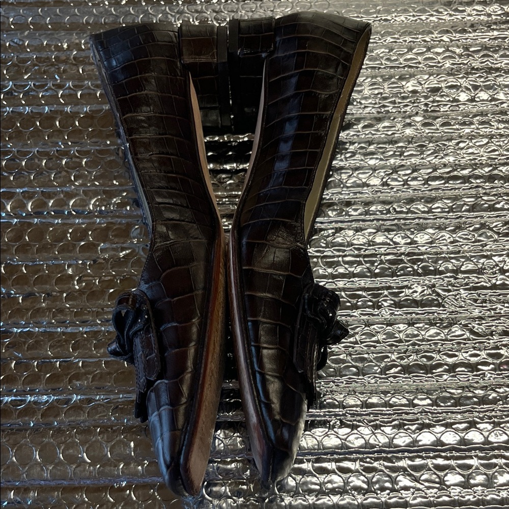 Talbots Dark Brown Crocodile Pattern Loafers - image 4